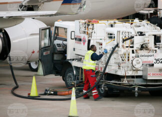 ЕК допуска освобождаване на запаси от керосин