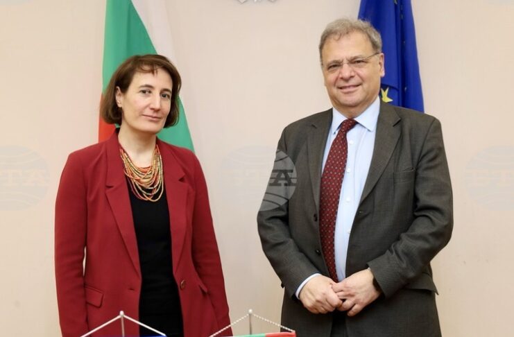 Актуални теми за опазването на околната среда обсъдиха министърът на околната среда и посланика на Франция у нас