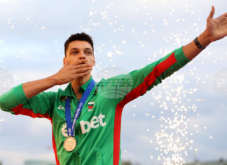 Александър Николов изведе Чивитанова до финал в италианската волейболна Супер лига