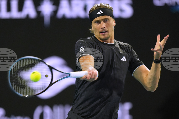 Александър Зверев мина през иглени уши, за да се класира за третия кръг в Монте Карло, Феликс Оже-Алиасим и Каспер Рууд също продължават напред