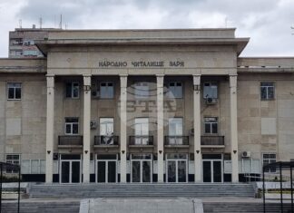 Ансамбъл „Филип Кутев“ представя спектакъла „Кръговрат“ в Хасково в рамките на юбилейно турне