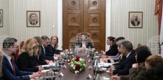 България може да привлече туристи с имидж на сигурна и конкурентна дестинация, заяви президентът Илияна Йотова на среща с ресорния министър