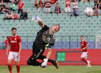 Българският вратар Пламен Андреев записа успешен дебют за полския шампион Лех (Познан)