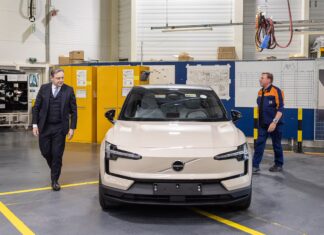 Белга: Премиерът на Белгия оглави работна група за бъдещето на автомобилния завод в Гент