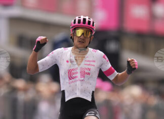 Бившият олимпийски шампион Ричард Карапас претърпя операция перинеума, но вярва, че ще може да вземе участие в Обиколката на Италия