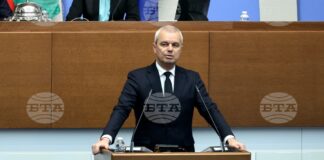 Председателят на "Възраждане" Костадин Костадинов.