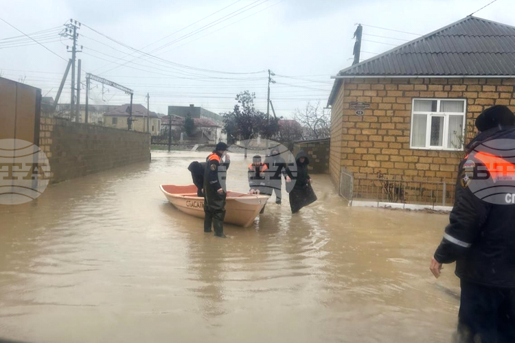 Броят на жертвите при наводненията в Дагестан достигна шестима души