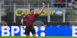 Бундеслигата ще обсъжда след Световното първенство дали да приеме новото правило за червен картон на ИФАБ