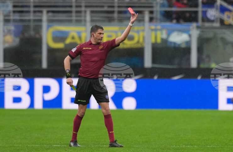 Бундеслигата ще обсъжда след Световното първенство дали да приеме новото правило за червен картон на ИФАБ