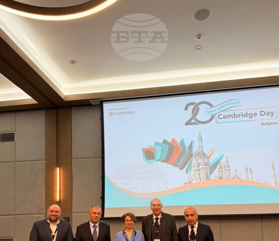 Чуждоезиковото обучение е ключов фактор за отварянето на обществото ни към света, каза министър Сергей Игнатов на конференцията Cambridge Day 2026