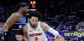 Детройт и Хюстън избегнаха елиминации и удължиха до поне шест мача плейофните си серии в НБА