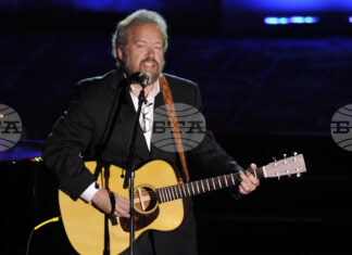 Дон Шлиц, написал хита The Gambler на Кени Роджърс, почина на 73-годишна възраст