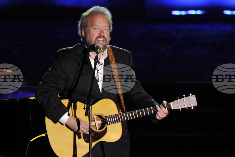 Дон Шлиц, написал хита The Gambler на Кени Роджърс, почина на 73-годишна възраст