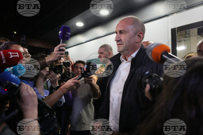 лидерът на "Прогресивна България" Румен Радев