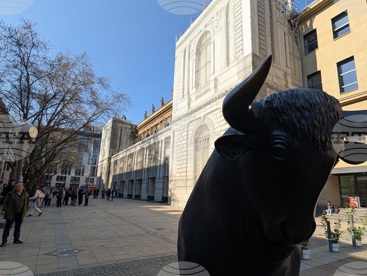 Европейските борси затвориха възходящо на фона на думите на Доналд Тръмп, че войната в Иран ще приключи до седмици