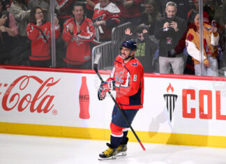Феновете поискаха от Александър Овечкин да остане във Вашингтон още една година