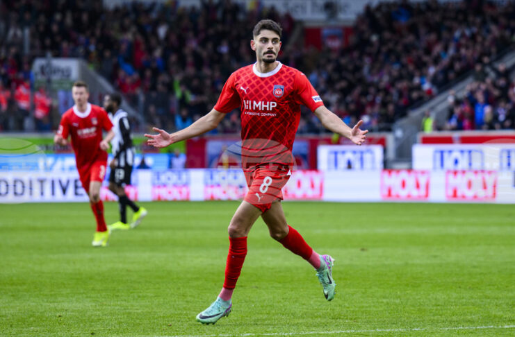 Футболистът на Хайденхайм Ерен Динкчи посвети гола си срещу Санкт Паули на партньорката си, която бе диагностицирана с левкемия