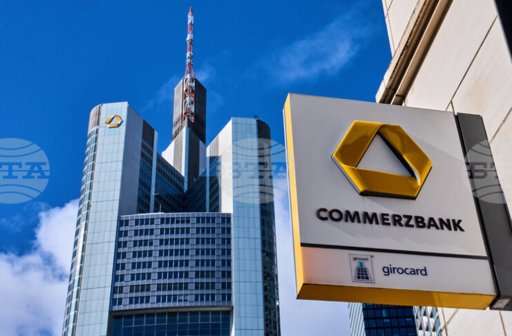 Германия е търсила потенциални инвеститори за защита на „Комерцбанк“ от оферта на „УниКредит“, предаде Блумбърг
