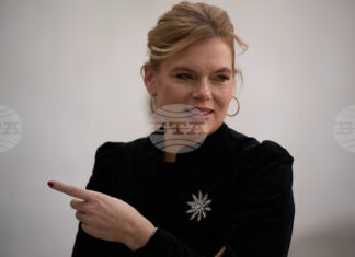 Германия поема отговорност за източния фланг на НАТО, каза председателката на Бундестага при визита в Литва Германия поема отговорност за източния фланг на НАТО, каза председателката на Бундестага при визита в Литва