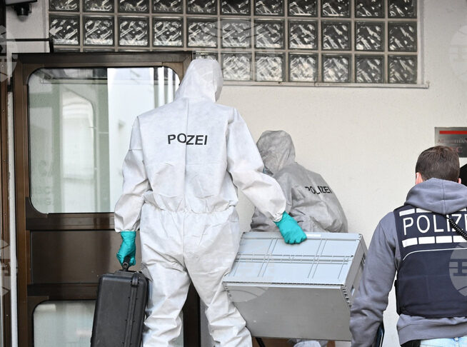 Германските власти заявиха, че по първоначални данни откритият край Хамбург флакон с надпис "Полоний 210" не съдържа отровни вещества