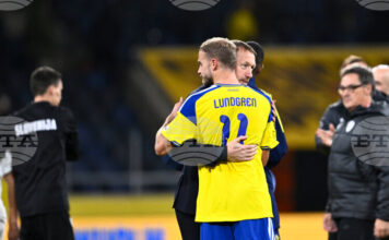 Героят на Швеция за класирането на Световното първенство по футбол Густав Лундгрен е скъсал ахилесово сухожилие и отпада за финалите Героят на Швеция за класирането на Световното първенство по футбол Густав Лундгрен е скъсал ахилесово сухожилие и отпада за финалите