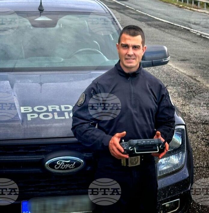 Граничният полицай Ивелин Арабаджиев е спасявал хора от катастрофиралия край Малко Търново украински автобус