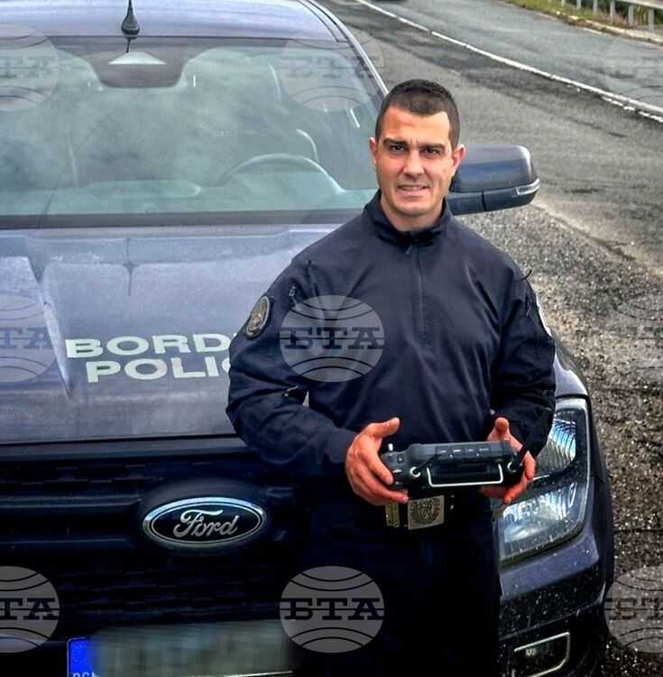 Граничният полицай Ивелин Арабаджиев е спасявал хора от катастрофиралия край Малко Търново украински автобус
