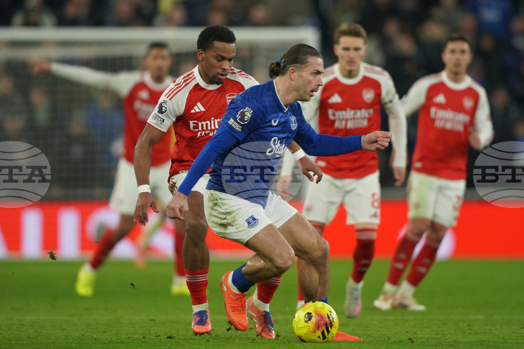 Грийлиш заспал пиян на покрива на бар в Манчестър