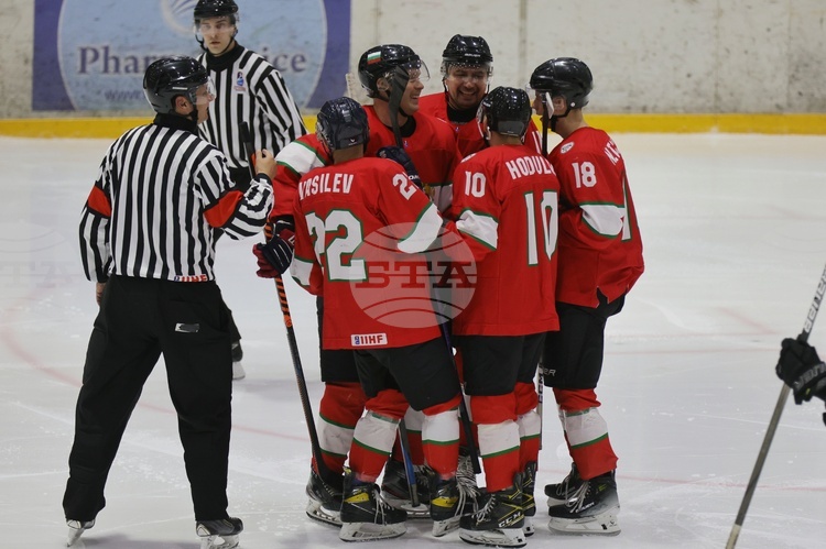 Хокейните национали на България загубиха от Киргизстан в първия си мач от Световно първенство за мъже, дивизия II, група Б в София