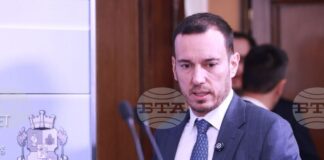 Хората в България не искат повече да търпят и да бъдат жертва, написа кметът на София Васил Терзиев и призова хората да гласуват