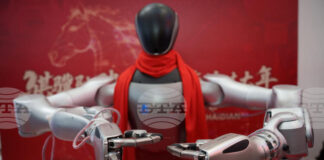 Хуманоидните роботи навлизат във фабриките, пазарът може да достигне 4 трилиона долара, сочи проучване