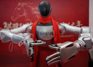 Хуманоидните роботи навлизат във фабриките, пазарът може да достигне 4 трилиона долара, сочи проучване