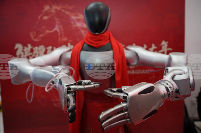 Хуманоидните роботи навлизат във фабриките, пазарът може да достигне 4 Хуманоидните роботи навлизат във фабриките, пазарът може да достигне 4 трилиона долара, сочи проучване