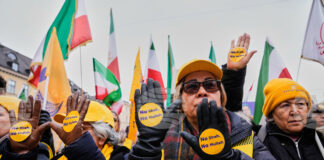 Иран екзекутира двама мъже, свързани с дисидентска опозиционна групировка, съобщиха местните власти