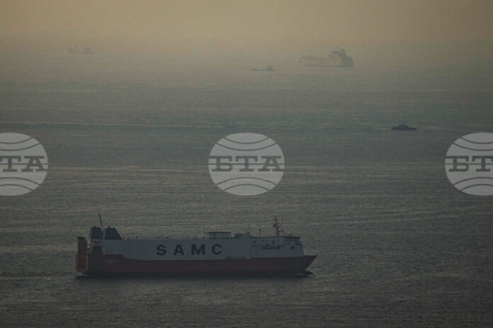 Иран обяви, че иракски кораби може да преминават свободно през Ормузкия проток