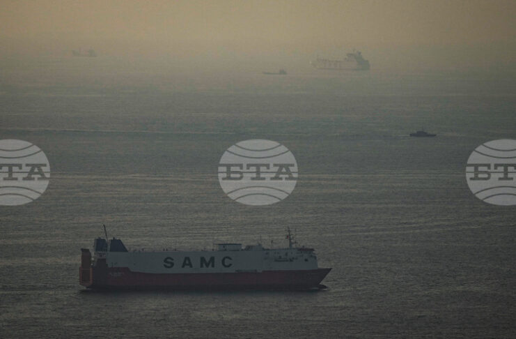 Иран обяви, че иракски кораби може да преминават свободно през Ормузкия проток