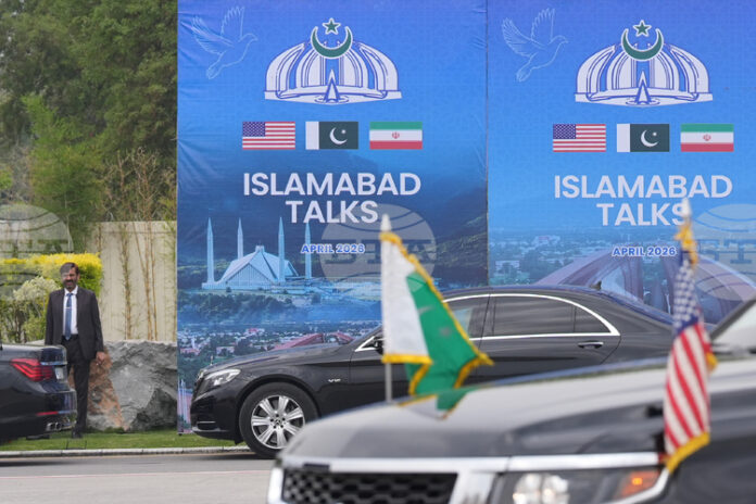 Иранската делегация провежда среща с пакистанския премиер преди началото на преговорите със САЩ