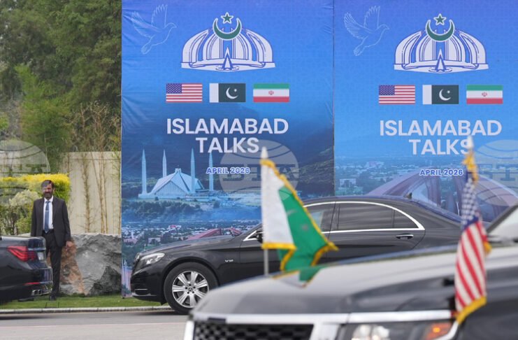 Иранската делегация провежда среща с пакистанския премиер преди началото на преговорите със САЩ