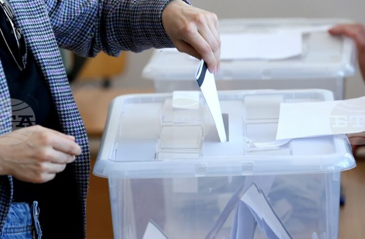 Избирателната активност на вота на 19 април е била 51,11%