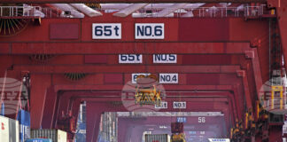 Износът на Китай остава под очакванията през март, докато вносът отбелязва най-голям ръст от над четири години