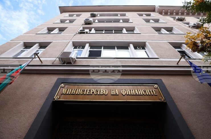 Изпълнението на Инвестиционната програма за общински проекти е един от ключовите приоритети на служебното правителство и разплащанията по нея са обезпечени, заявяват от МФ