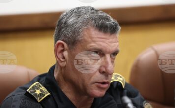 Изпълняващият длъжността главен секретар на МВР Георги Кандев съобщи за оказан натиск спрямо него