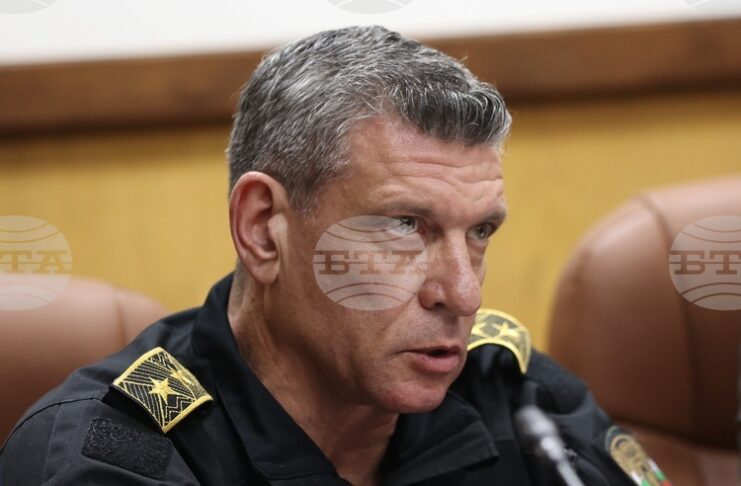 Изпълняващият длъжността главен секретар на МВР Георги Кандев съобщи за оказан натиск спрямо него