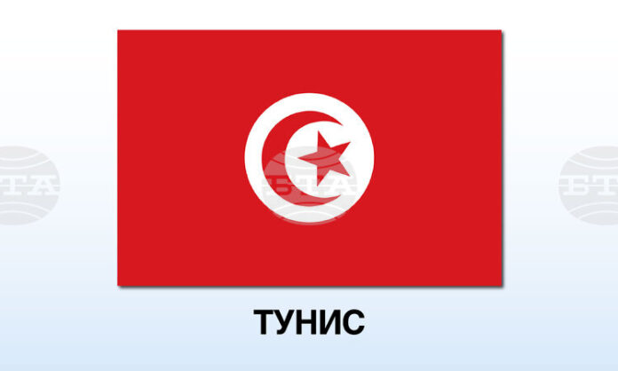 Известен тунизийски журналист бе задържан след критики към съдебната система, съобщи адвокатът му