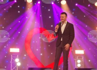 Йордан Марков и групата „Трамвай номер 5“ започват националното си турне от Велико Търново