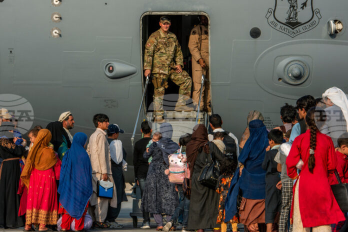 Кабул призова афганистанци в изгнание, които са помагали на САЩ по време на войната, да се завърнат у дома