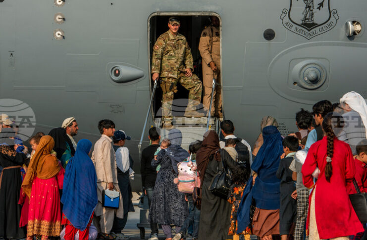 Кабул призова афганистанци в изгнание, които са помагали на САЩ по време на войната, да се завърнат у дома