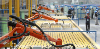 Китай премахва данъчните облекчения за износ на соларни продукти