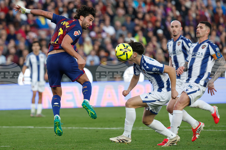 Леванте победи Севиля, Райо Валекано надигра Еспаньол в Ла Лига