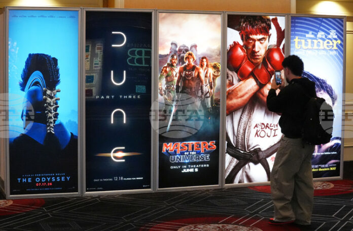 Мениджъри от Холивуд и собственици на киносалони се събират на изложението на „СинемаКон“ в Лас Вегас